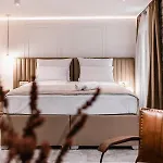 Palace Pensionat 4*