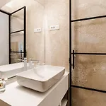 Palace 4*