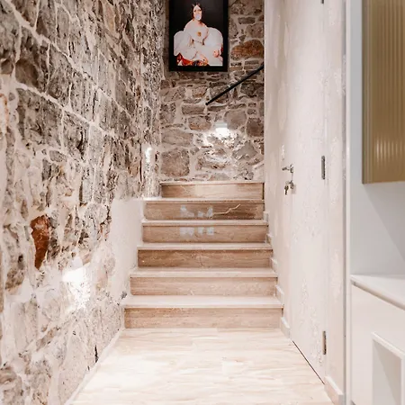Palace 4* Szybenik